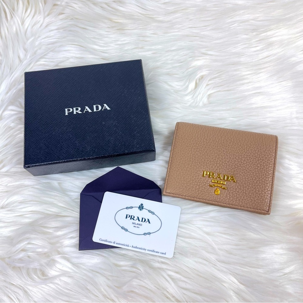 💯 Authentic Prada Small Saffiano Leather Wallet